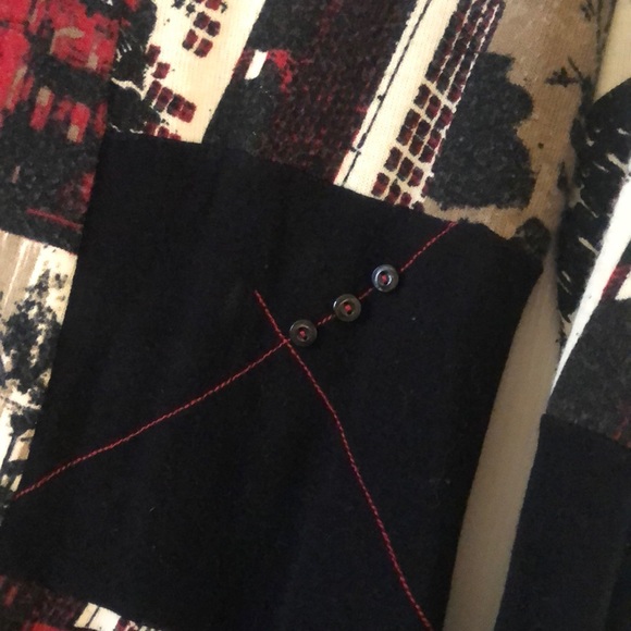 Dressy sweater, cute pattern - Picture 3 of 3